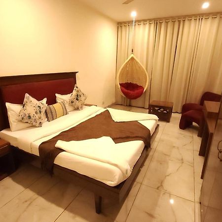 Hotel Multitech Premium Chandīgarh 외부 사진