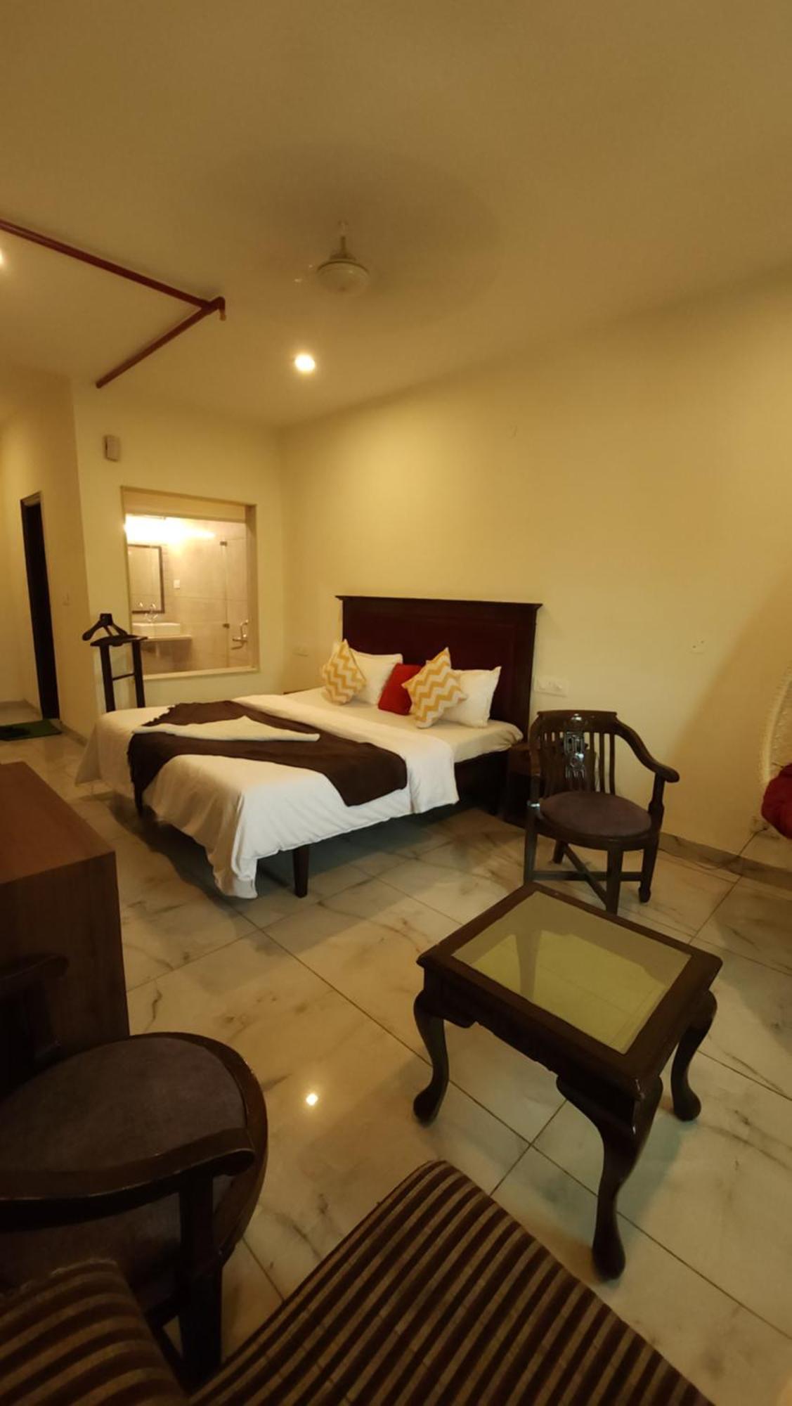 Hotel Multitech Premium Chandīgarh 외부 사진