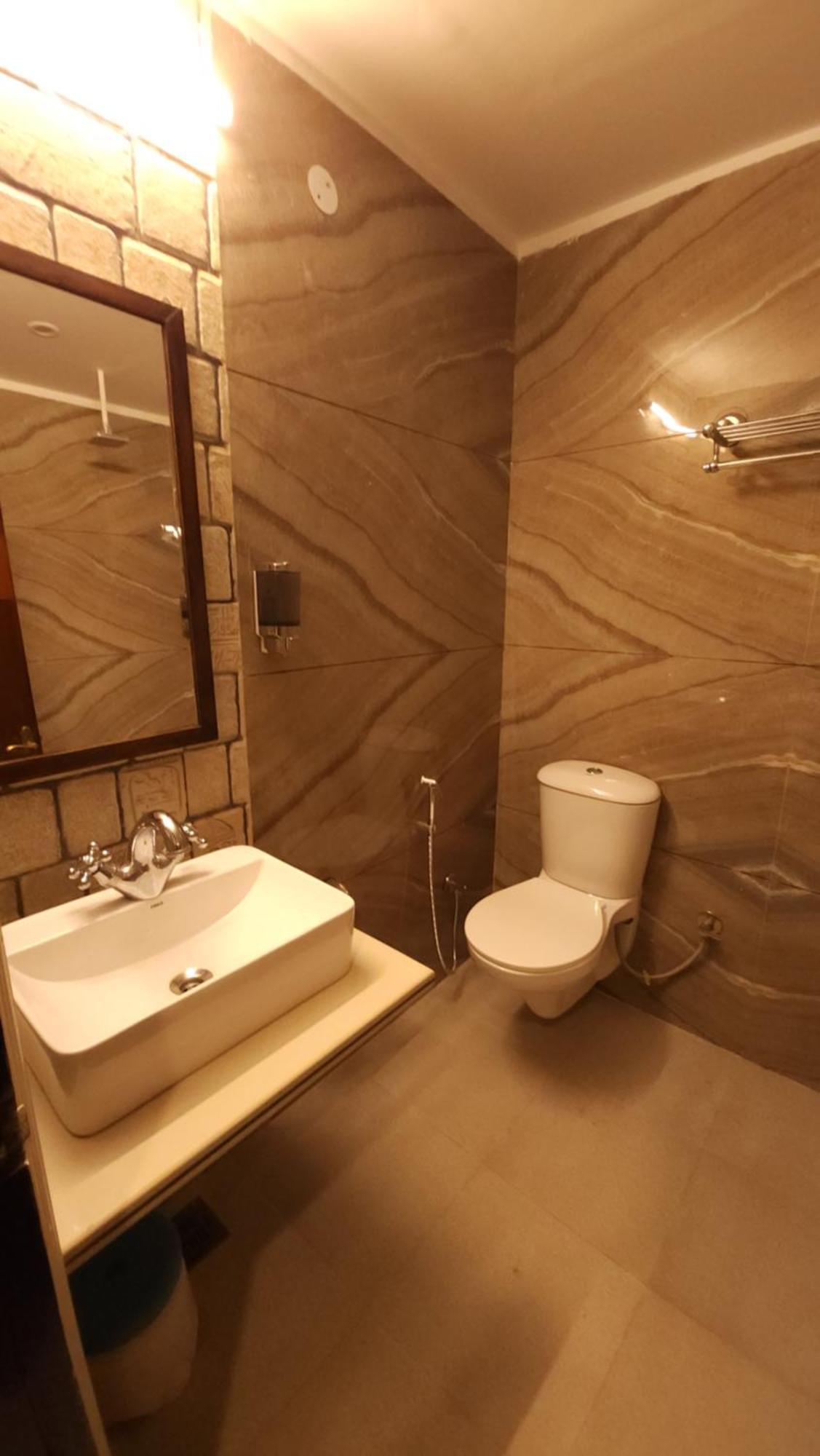 Hotel Multitech Premium Chandīgarh 외부 사진